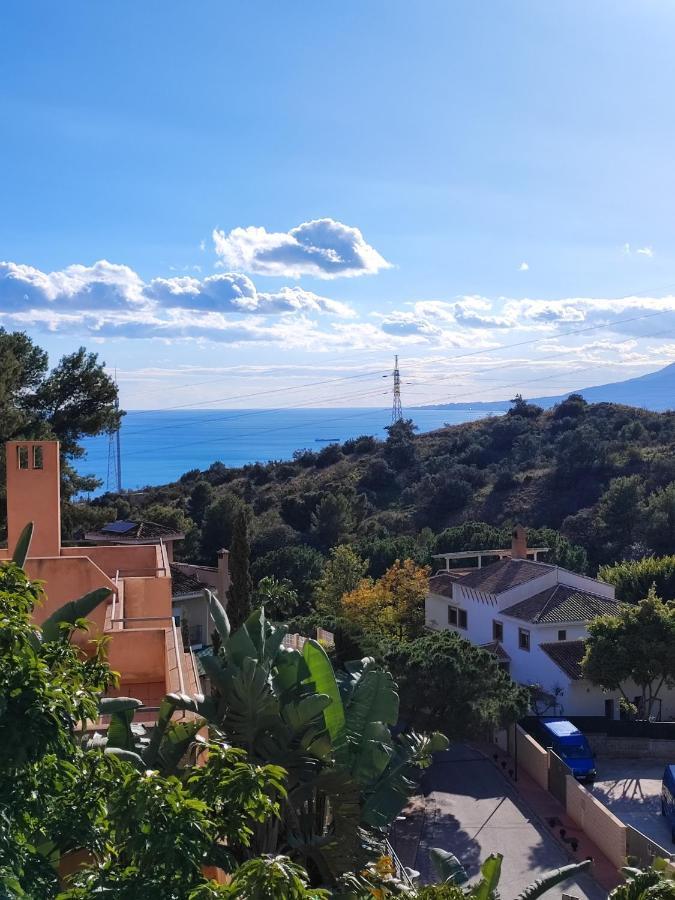Villa Aguilas Club - Guest House Малага Екстериор снимка